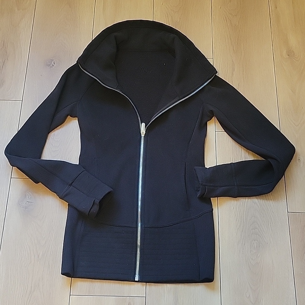 Lululemon Radiant Jacket II Size 2